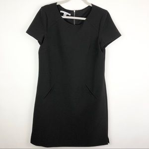 Maggy London Short Sleeve Black Dress w/ Pockets